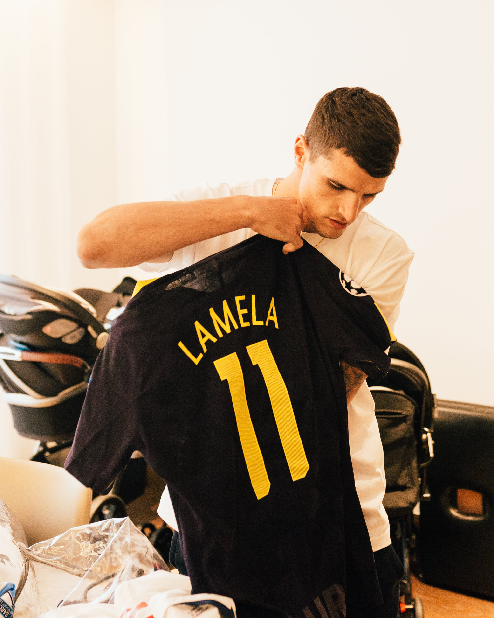 erik lamela tottenham marketing brand campaign collateral